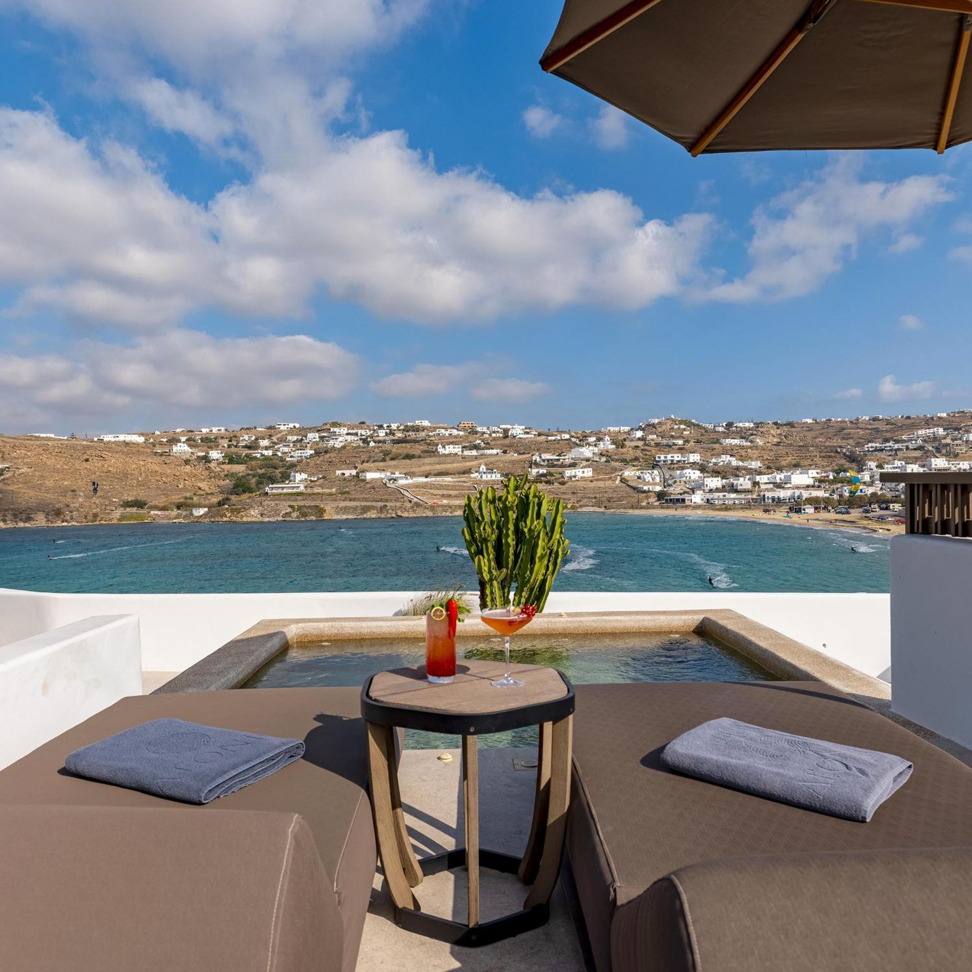Aeonic Suites And Spa Mykonos Town Esterno foto